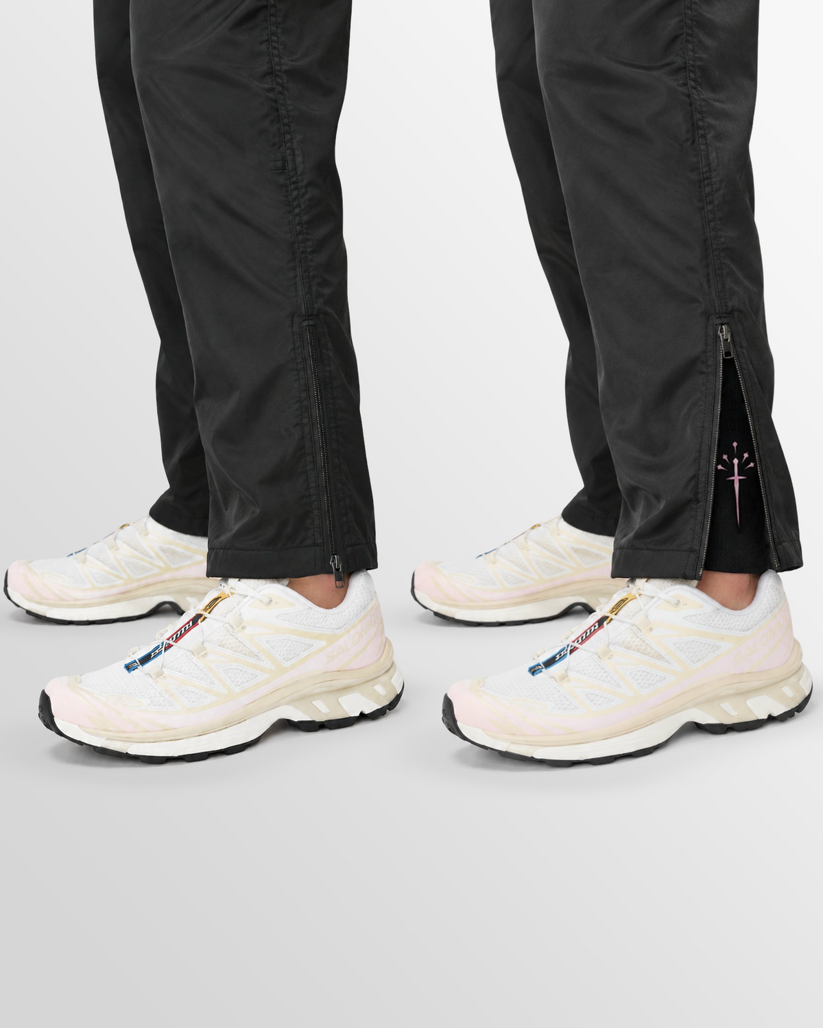Jogging Ninja noir/rose OVSS, bas porté avec baskets