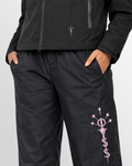 Jogging Ninja noir/rose OVSS, détail de la matière et des finitions